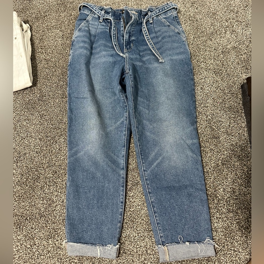 Hollister jeans with jean belt